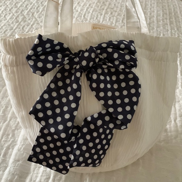 Monnalisa Chic white bag with blue bow NWT - Picture 2 of 14